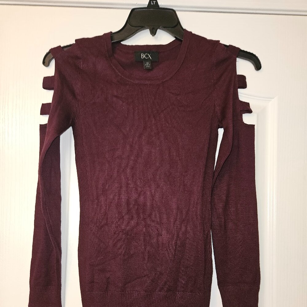 BCX Juniors Cut-Out Sleeve Sweater Size XS - NWT